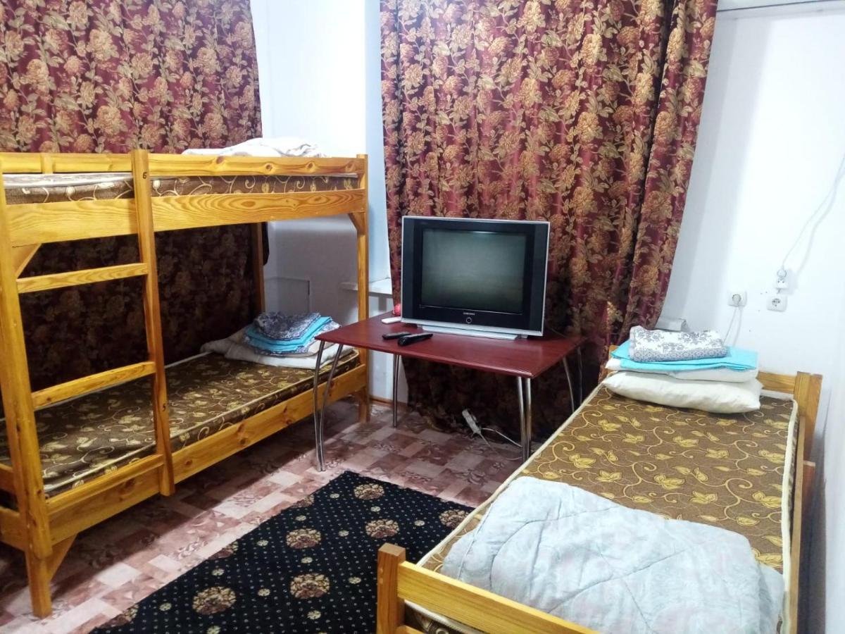 Hostel Raikhan Atyrau Exterior photo